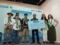 Artist puts trash in ‘ocean,’ wins P100,000 prize